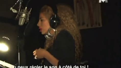 They had the love at first sight and dated for a while before tying the knot after relishing the dating life, the duo took their relationship to the next level by sharing the wedding vows in 2007. Afida Turner recording in a studio with her husband Ronnie ...
