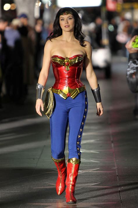 Pilot Episode Of Wonder Woman With Adrianne Palicki As Diana Disfraz Mujer Maravilla Traje