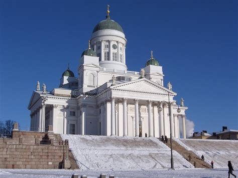 Die am südlichen ufer der bucht töölönlahti gelegene halle ist mit. Helsinki zdjęcie stock. Obraz złożonej z landmark ...