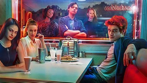 Riverdale 7 Motivi Per Guardare La Nuova Serie Cw Gayit