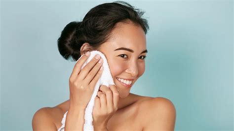Does Your Facial Wash Contain This Ingredient For Smoother Brighter