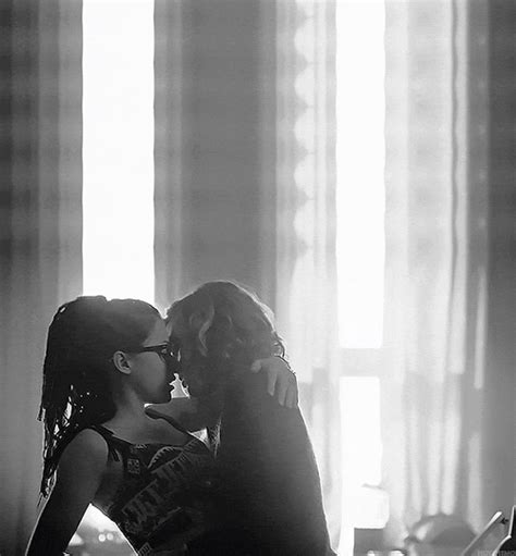 Orphan Black Love This Couple Cosima And Delphine Orphan Black Evelyne Brochu Delphine Cormier
