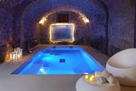 24 Hotels With Spectacular Indoor Pools Luxury Swimming Pools Indoor