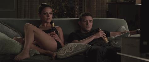 Mila Kunis Nuda ~30 Anni In Friends With Benefits