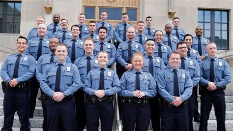 Kc Police Officers Should Live In The City They Serve Kansas City Star