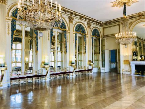 Palais Royal And Colonnes Des Buren 14 Facts And History Paris
