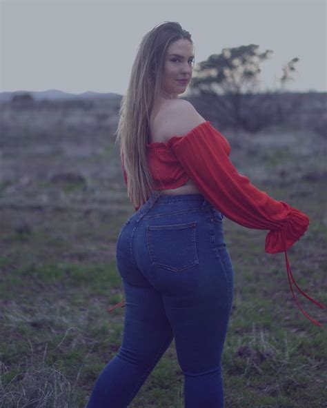 People are using onlyfans for visual content, and so there's no better way to tell people what your profile will be about than with a killer profile shot and banner. Nicki Nicki on Instagram: "Y'all should social distance ...