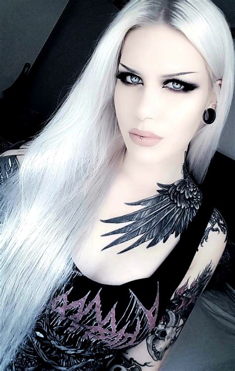 Gothic Beauty Metallmädchen Gothik Frauen Gotische Mädchen