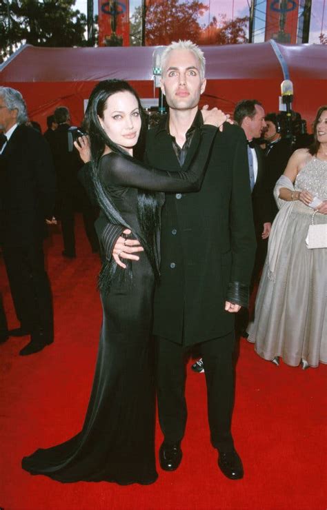 Reliving The Completely Wild And Totally Surreal 2000 Oscars The New