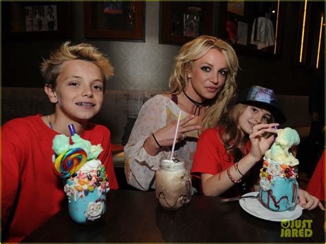 Photo Britney Spears Rare New Photos With Her Kids 19 Photo 4683838