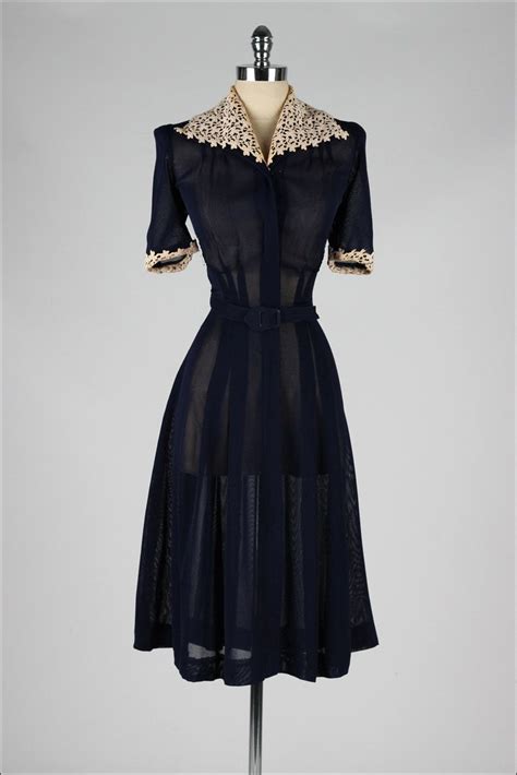 omg that dress 1940s fashion 1940s dresses fashion