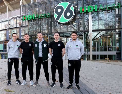 Die geschichte von hannover 96. Hannover 96: Offizielles eSports-Team vorgestellt ...