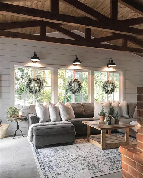35 Best Farmhouse Interior Ideas And Designs For 2020