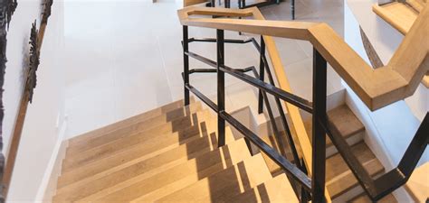 Für den bau von handläufen für treppen brauchst du jedenfalls den handlauf, konsolen, endkappen und eventuell eine stütze mit handlaufschelle. Treppe selber bauen - deinSchrank.de/Blog