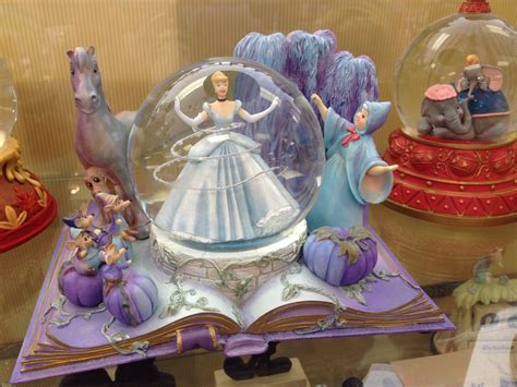 Cinderella Snow Globe Figurines And Knick Knacks Collectibles Pe