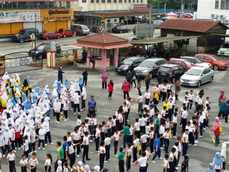 Wow cikgu dapat bas sekolah. Hari Sukan Negara 2017 ~ Sekolah Kebangsaan Ampang