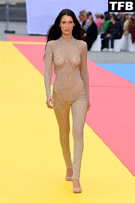 Bella Hadid Flashes Her Nude Tits During The Stella Mccartney Womenswear Show Photos