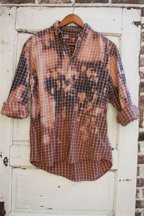 Distressed vintage flannel | Vintage flannel, Distressed flannel, Women's plaid shirt