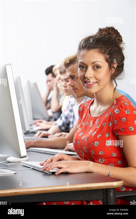 Group Of Students In Computer Class Stock Photo Alamy