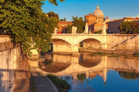 Premium Photo View Of Tiber River Bridge Vittorio Emanuele Ii And