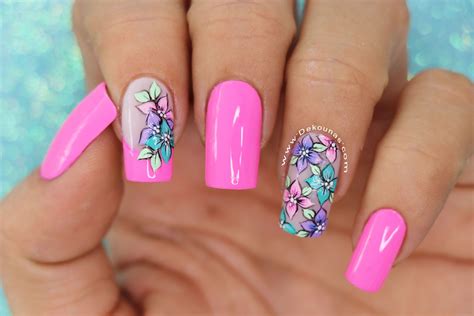 La decoración de uñas para los pies es tan importante como la de las manos. Diseño de uñas flores fáciles | DEKO UÑAS | Moda en tus uñas
