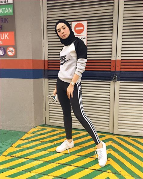 Setelan baju kaos olahraga wanita muslimah premium branded believe bms 25 original bahan katun. Ala Selebgram Style Baju Jogging Hijab | Jilbab Gallery