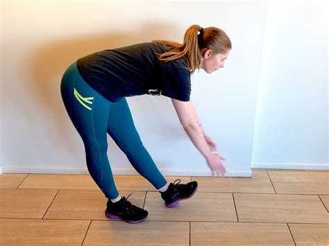 5 Dynamic Stretches To Do Before You Run And Why Warming Up Is So