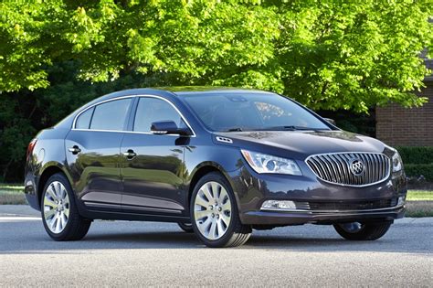 Used 2016 Buick Lacrosse For Sale Pricing And Features Edmunds