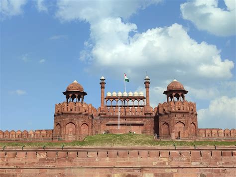 Red Fort Lal Kila Delhi Entry Fee Timings History Images And Location