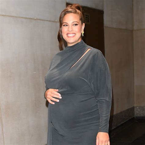 pregnant ashley graham proudly poses for nude bathroom selfie
