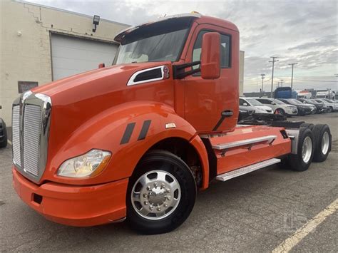 2015 Kenworth T680 For Sale In Oak Park Michigan