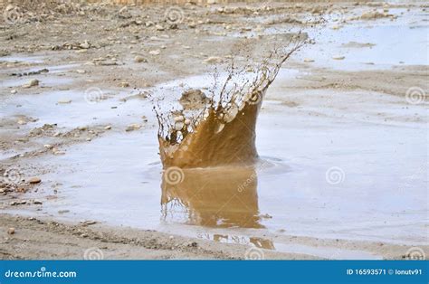 Big Mud Splash Stock Image Image Of Throw Relax Stone 16593571