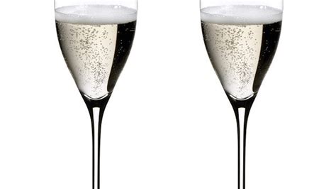 Top 10 Best Champagne Glasses In 2020 Riedel Waterford And More