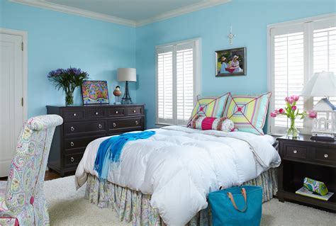 Very compact 10 x 10 feet (3 x 3 meters) bedroom might be perfect choice for children, a single person or as a spare room for overnight guests. Average Guest Bedroom Dimensions / My guest room is the ...