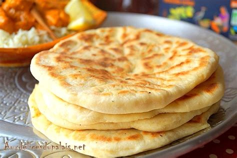 This quick naan recipe requires no yeast — so you don't need to let it rise, and can have naan in a jiffy! Cheese naan (pain indien au fromage) · Aux délices du palais