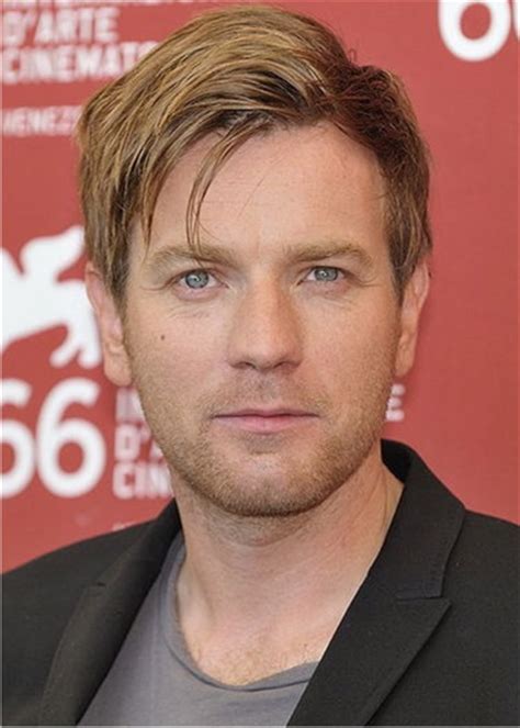 ewan mcgregor weight height ethnicity hair color eye color