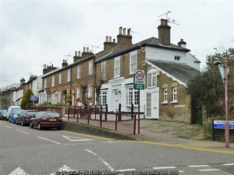 Houses On Villiers Road Oxhey © Robin Webster Geograph Britain And