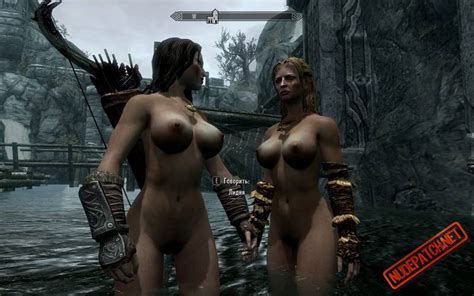 Nude Girls Playing Skyrim