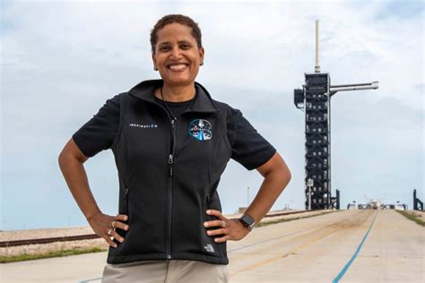 Biography Of Sian Proctor The First Black Woman To Pilot A Spacecraft