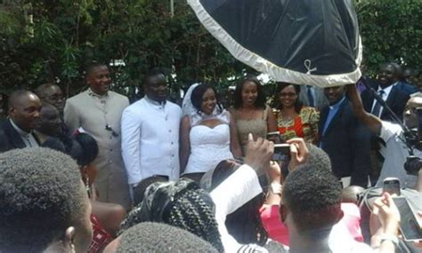 For some reason this triggered fans who quickly started sending the lass congratulatory messages. Citizen TV news anchor Mike Njenga say 'I Do' to Phoebe ...