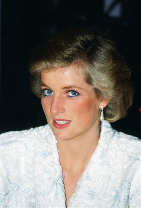Princess Diana Fashion, Beauty Habits You Never Noticed | StyleCaster