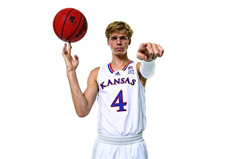 gradey dick is ready for the next step in his journey at kansas basketball addict