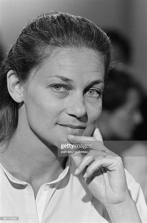 Nicole belloubet et robert badinter, vendredi 12 avril 2019 dans la nouvelle prison de la santé. Elisabeth Badinter on the set of the literary show ...