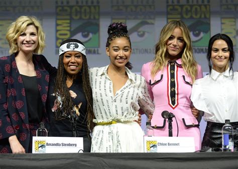 Women Who Kick Ass Panel Talks Need For Female Role Models For Young Men Comic Con