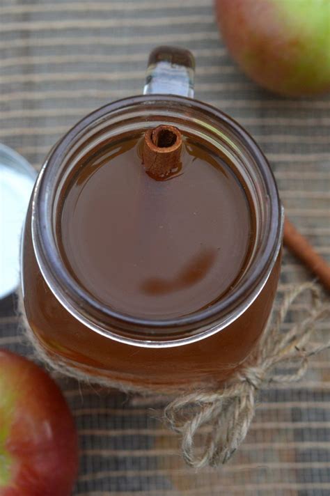 Apple pie moonshine is easy to make and tastes just like mom's apple pie! Apple Pie Moonshine | Recipe | Apple pie moonshine ...