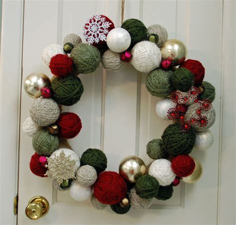 Yarn Ball Wreath Christmas Ideas Pinterest