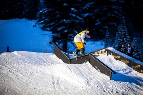 The Evolution of Freestyle Skiing: From Moguls to Half-Pipes