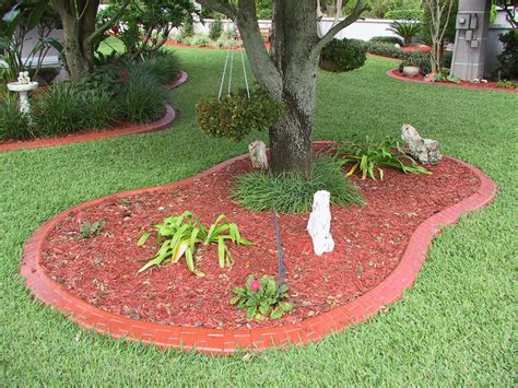 Landscape edging or curbing can put the finishing touch on a landscape project. Concrete Garden Edging Landscape - Outdoor Decorations : Classy and Elegant Concrete Garden Edging