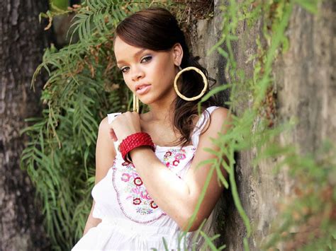 Fond Décran Rihanna Gratuit Fonds écran Rihanna Chanteuses Rnb Musique