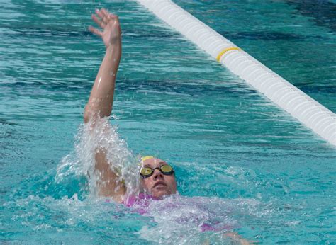 Avalon Schultz In 400m Medley Jd Lasica Flickr